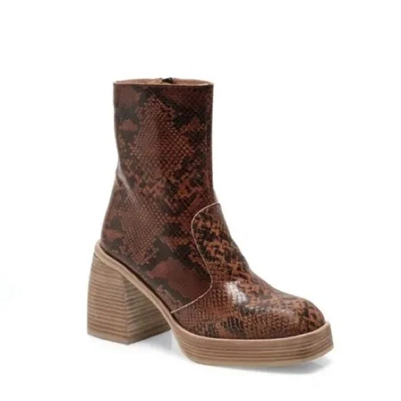 NIB Free People Ruby Platform Ankle Boots in Brown Snake Size 40 (9.5) - Picture 2 of 9